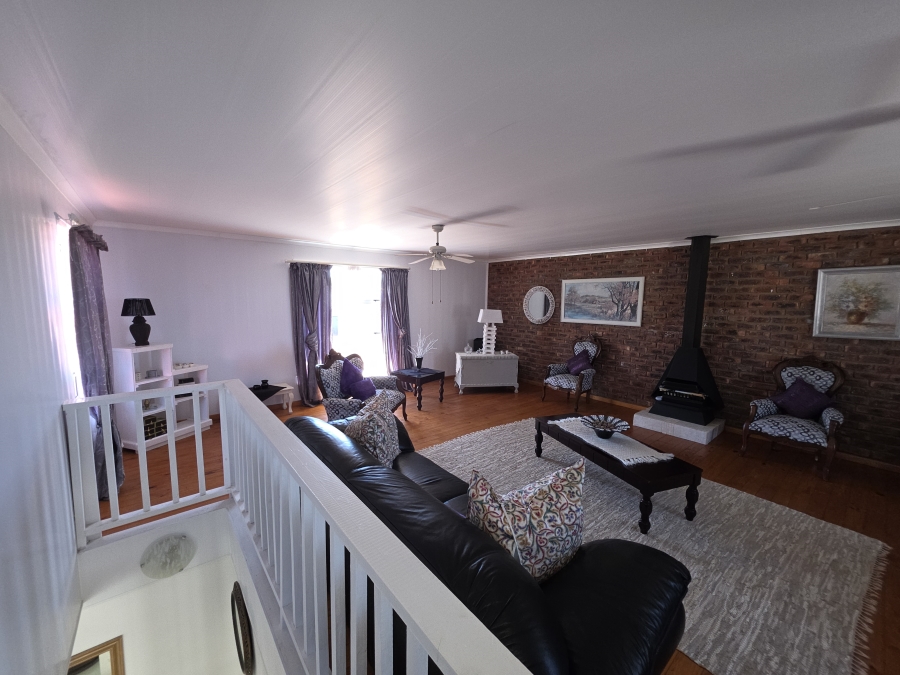 6 Bedroom Property for Sale in Dana Bay Western Cape